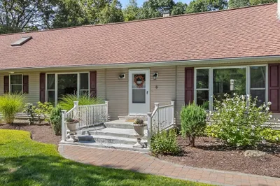 6 Sunrise Ave 1