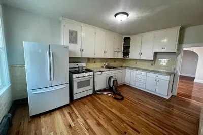169 Campbell Ave #3 1