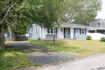 700 Pine Hill Dr 1