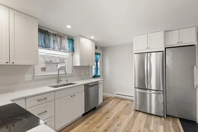 11 Railroad Ave #12