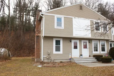 1430 Russell Rd #24