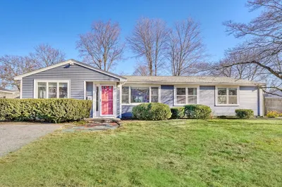 60 Willard Circle