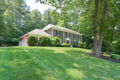 38 Dover Circle