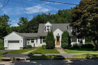 44 Zenith Drive 1