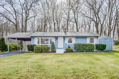 48 Brookside Dr