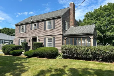 133 Maple Ave