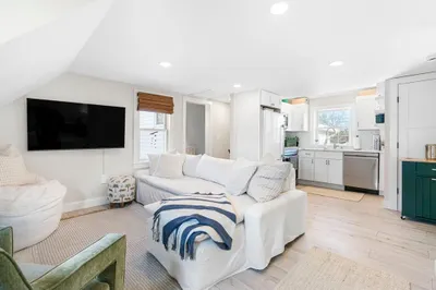 687 Main Street #2 1