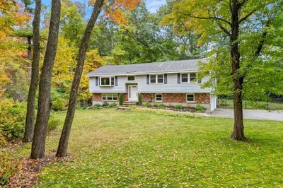 3 Candlewood Drive
