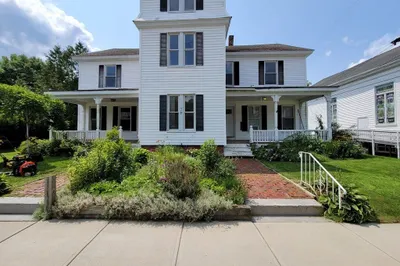 74 Common St #1 1