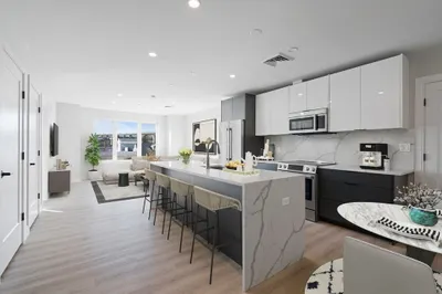 25 Second Street #403 1