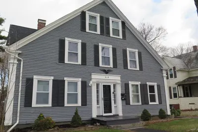 64 High St #2 1