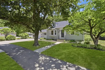 32 Cornell St 1