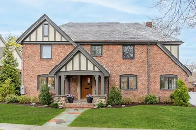 9 Indian Hill Road