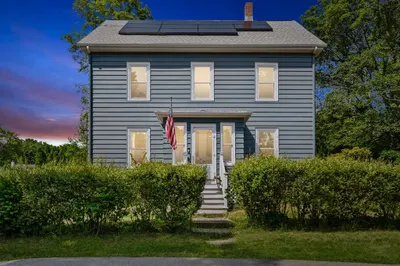 12 Russell St 1
