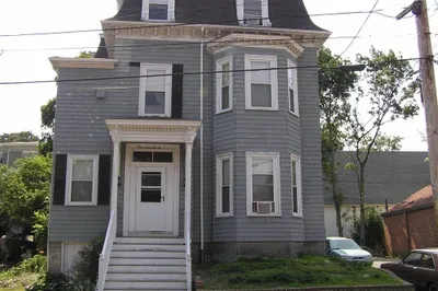 1 Manning St 1