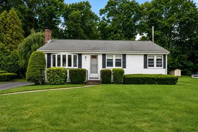 16 Davis Rd