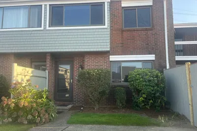 72 Rosewood Dr #72 1