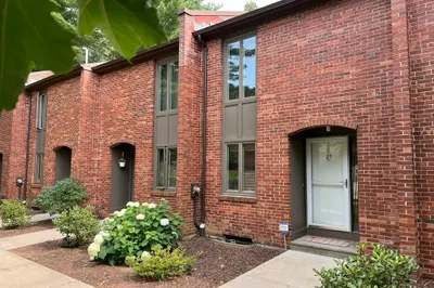 29 Bedford Ct #29 1