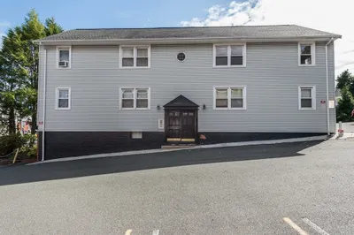 189 Ferry Street #3 1