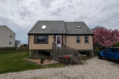 230 Sconticut Neck Rd 1