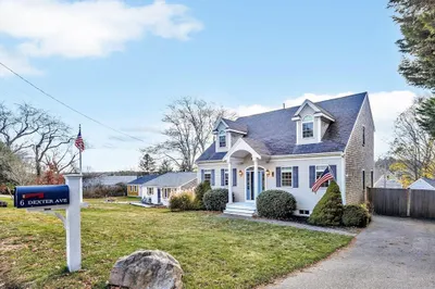 6 Dexter Ave 1