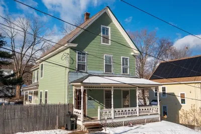 14 Highland St 1