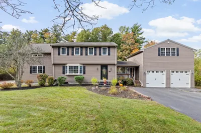 28 Beatrice Ln 1
