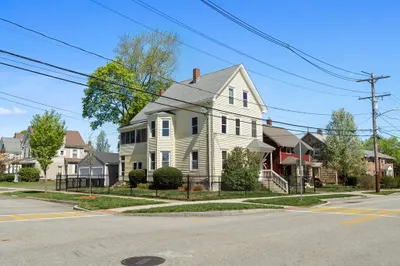 116 Grant St #2
