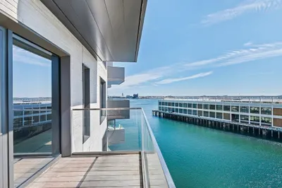 300 Pier 4 Boulevard #7K