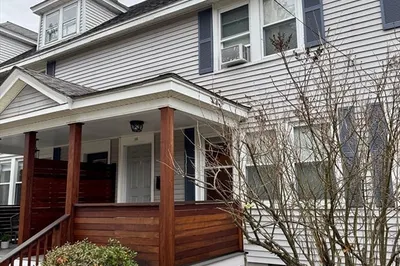 98 Everett St #98 1