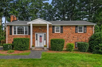 15 Whippoorwill Drive 1
