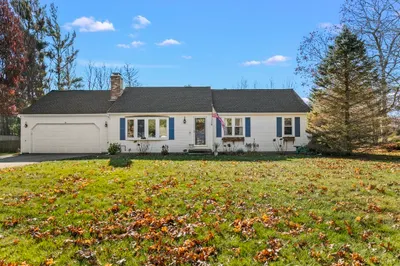 98 Warwick Way