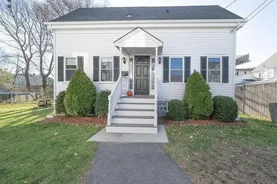 144 Crescent St #1 1