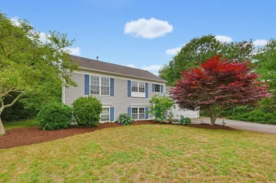 295 Raymond Rd 1