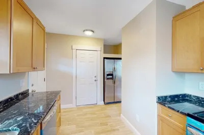 25 Main St #1