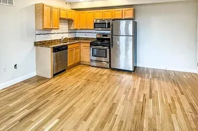 393 W Broadway #10