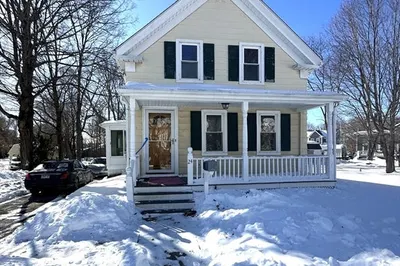 24 Railroad Ave