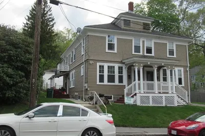 85-87 Belrose Ave