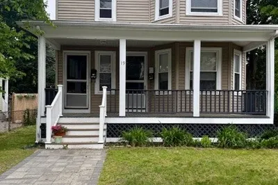 19 Summer St #2