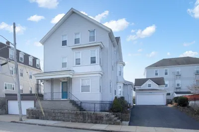 27 Gagnon St 1