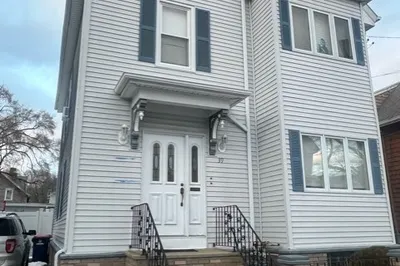 39 Bay Street #1 1