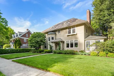 22 Whitman Rd 1
