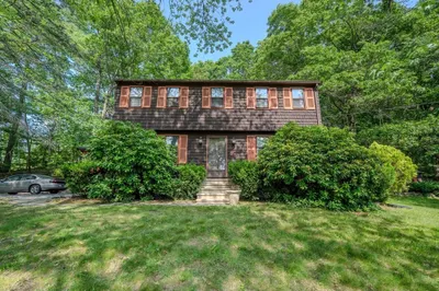 25 Rock Road 1