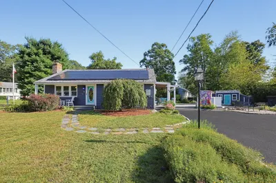 73 Hickory Rd 1