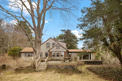 490 Hatchville Road 1
