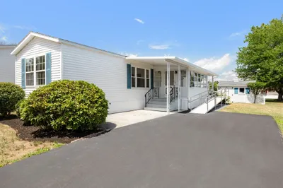 85 Amherst Ave 1