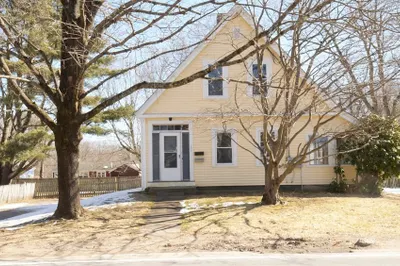 177 Pleasant St 1