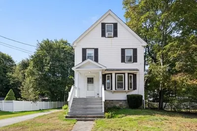 196 Myrtle St 1