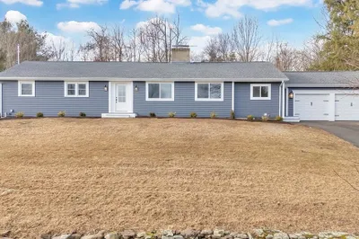 5 Brookside Cir 1