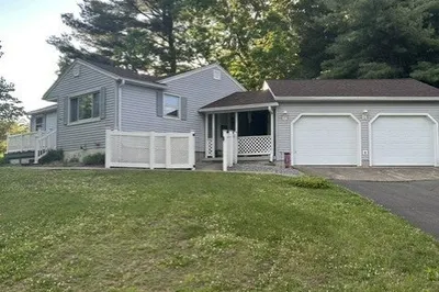 1 Red Oak Dr 1